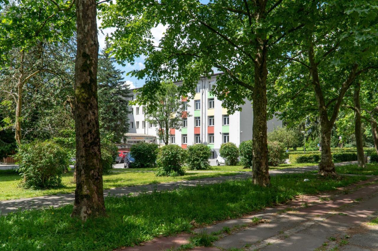 Dijaski Dom Bezigrad Ljubljana Hostel Exteriér fotografie