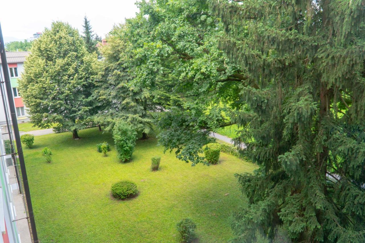 Dijaski Dom Bezigrad Ljubljana Hostel Exteriér fotografie