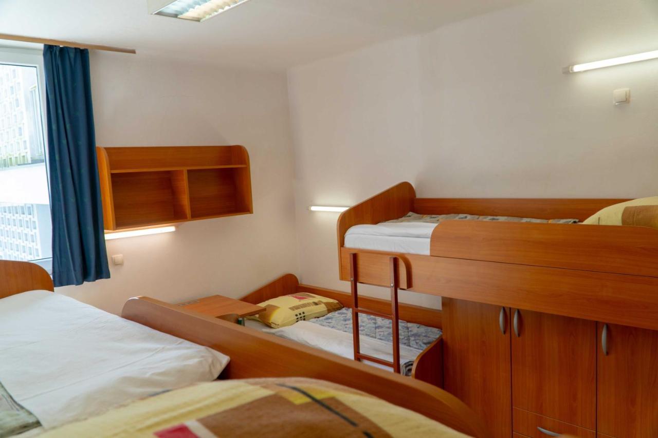 Dijaski Dom Bezigrad Ljubljana Hostel Exteriér fotografie