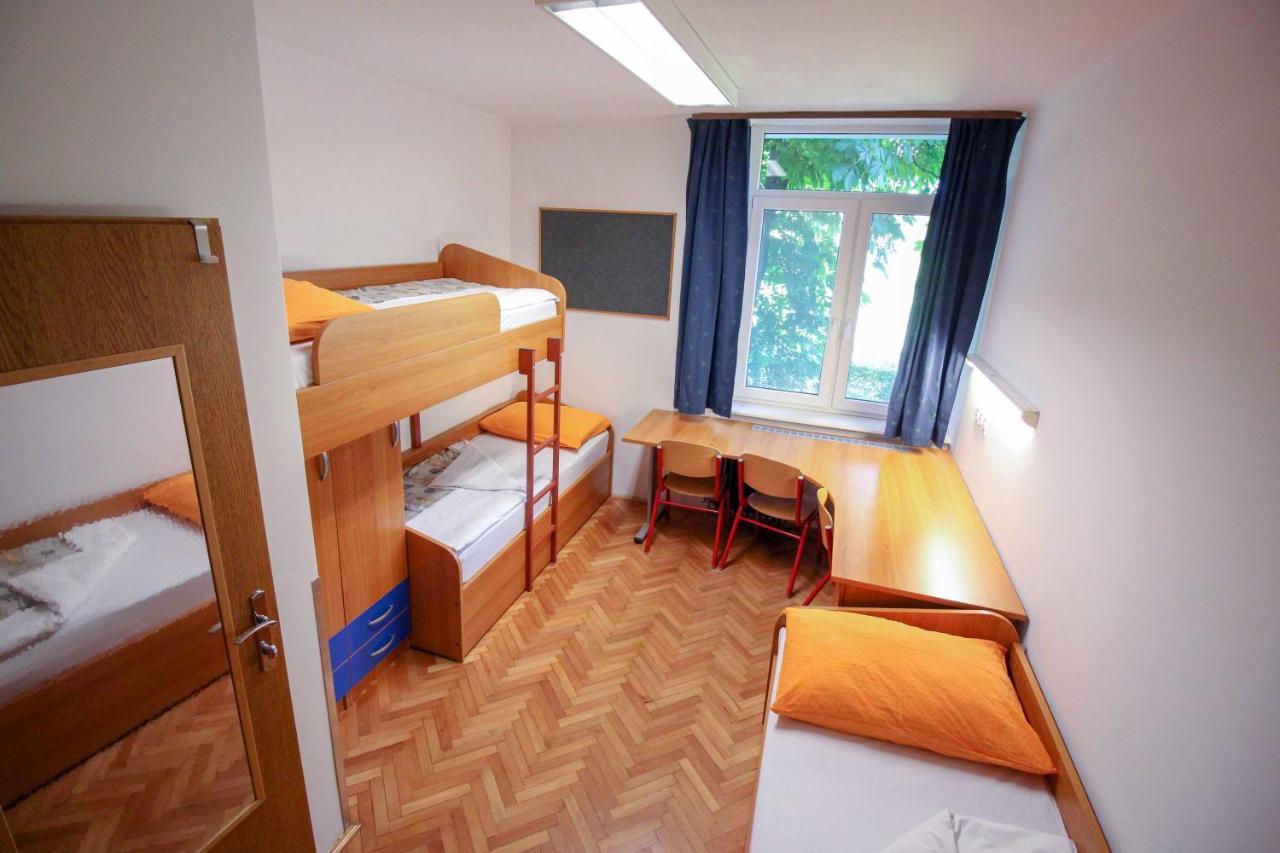 Dijaski Dom Bezigrad Ljubljana Hostel Exteriér fotografie
