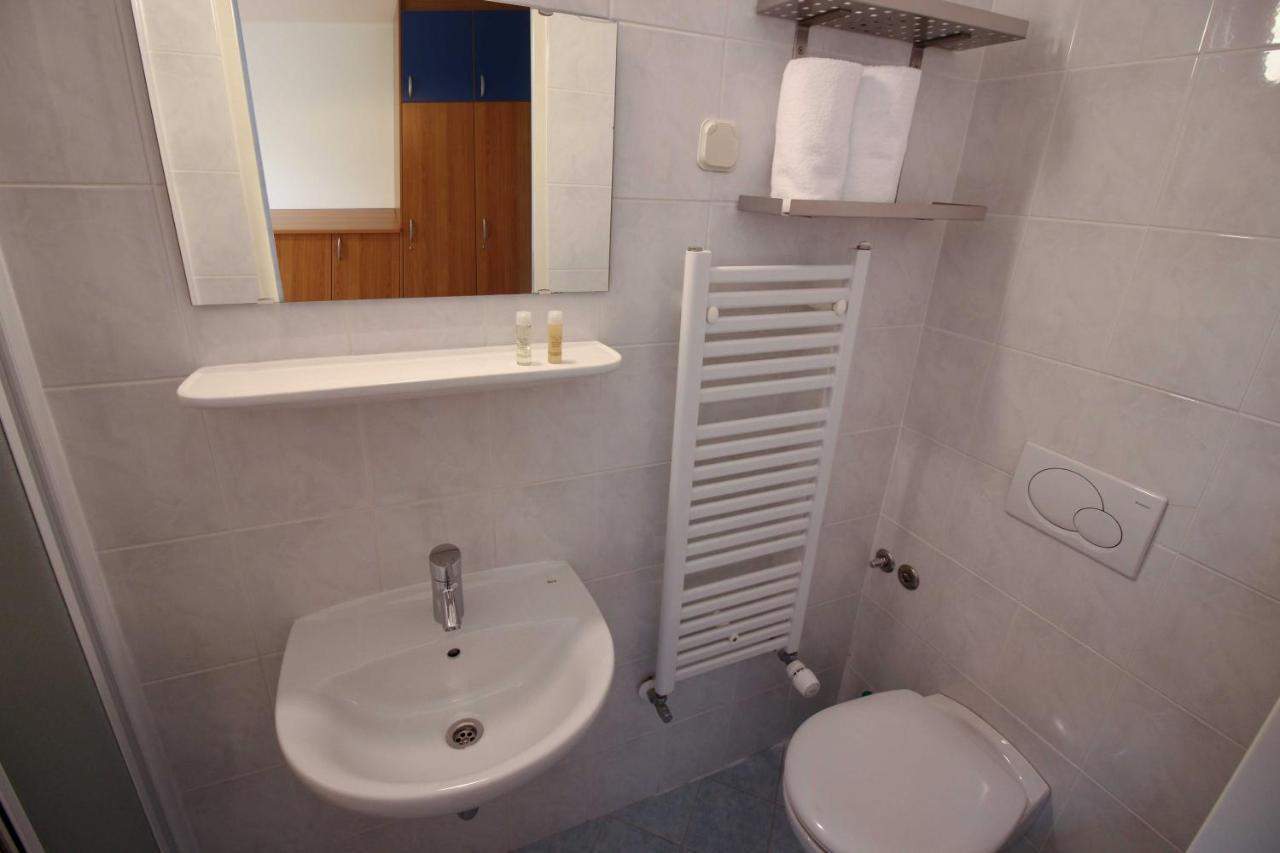 Dijaski Dom Bezigrad Ljubljana Hostel Exteriér fotografie