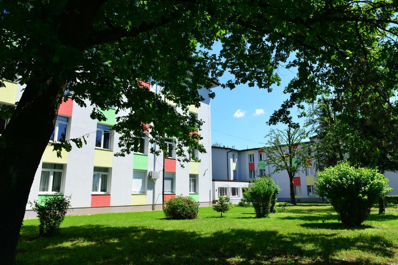 Dijaski Dom Bezigrad Ljubljana Hostel Exteriér fotografie